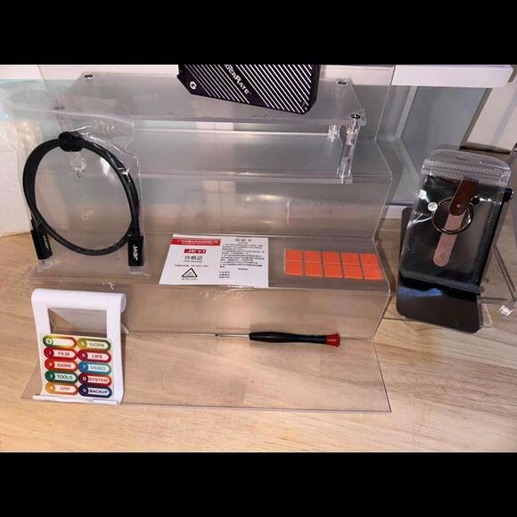 JEYI ASM2464 NVMe Enclosure 40G -for M.2 NVMe SSD - Picture 6 of 6